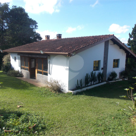 Casa à venda com 2 quartos, sendo 1 suíte, em Campos de Atibaia, Atibaia, SP