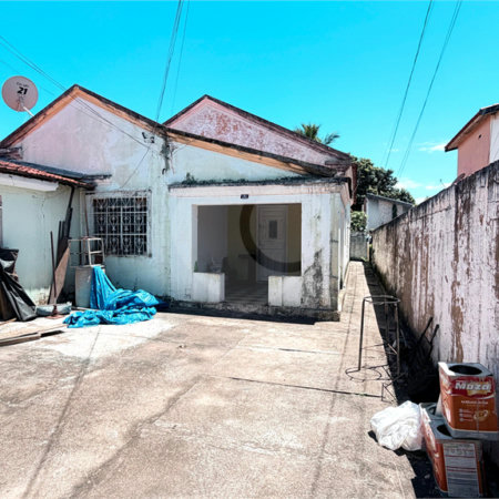 Casa à venda com 2 quartos, sendo 1 suíte, no Centro, Três Lagoas, MS