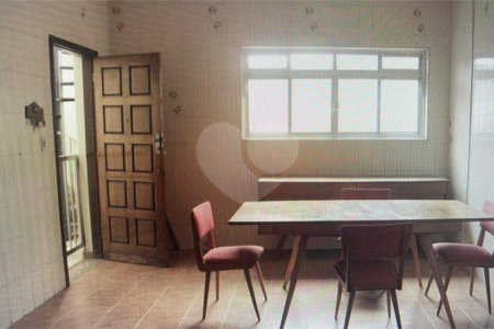 Casa à venda com 5 quartos, sendo 1 suíte, em Cidade Vargas, São Paulo, SP