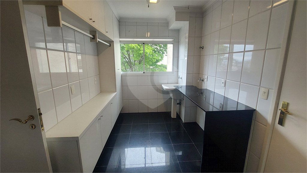 Apartamento à venda com 3 quartos, sendo 1 suíte, em Alto da Boa Vista, São Paulo, SP