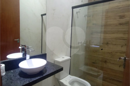 Casa à venda com 3 quartos, sendo 2 suítes, no condomínio Vila Rica, Indaiatuba - SP