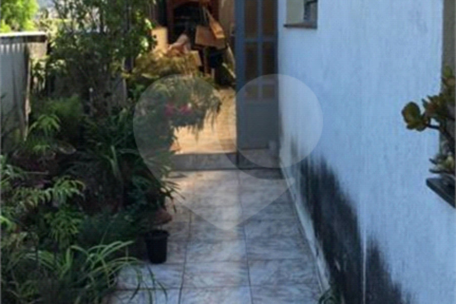 Casa à venda com 4 quartos, sendo 1 suíte, em Vila Galvão, Guarulhos, SP