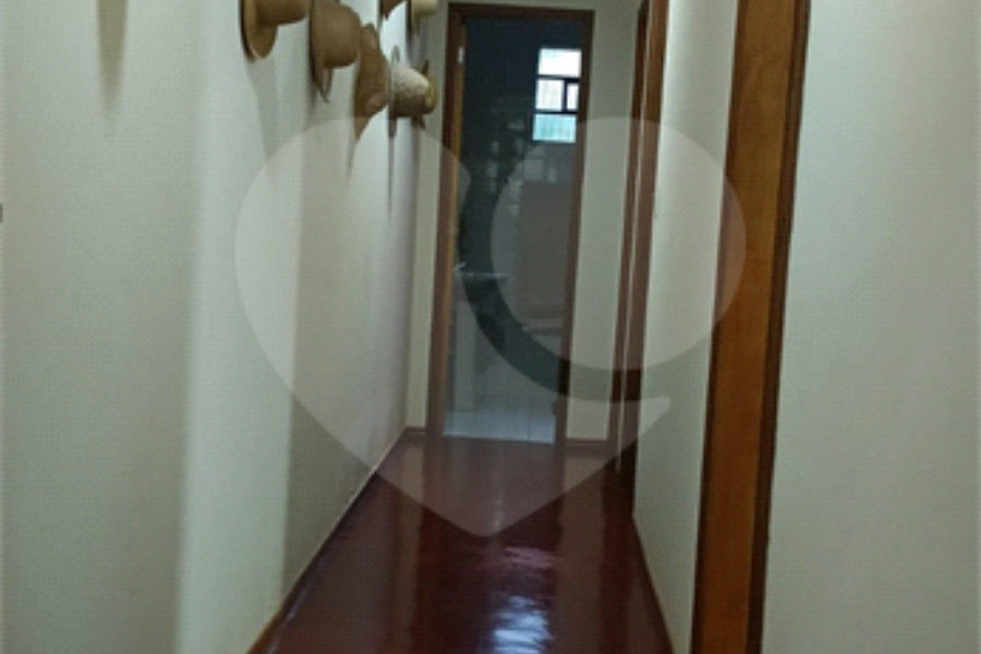 Casa à venda com 3 quartos, sendo 1 suíte, em Luiz Fagundes, Mairiporã, SP