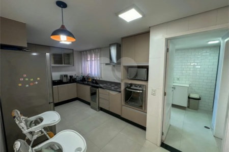 Apartamento à venda com 3 suítes em Vila Dom Pedro I, São Paulo, SP