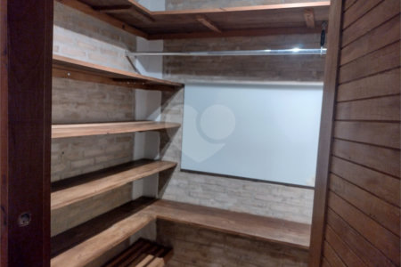 Sobrado à venda com 3 quartos, sendo 2 suítes, em Jardim Residencial Santa Mônica, Araraquara, SP
