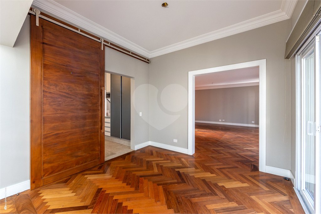 Casa à venda com 4 suítes no condomínio Saint Germain, São Paulo - SP