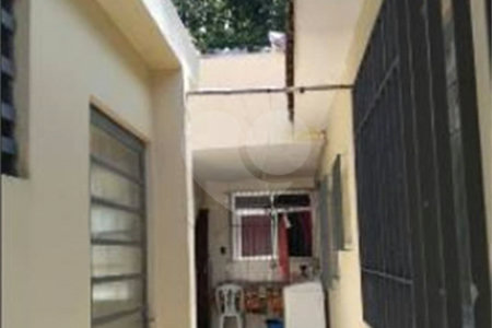 Casa Térrea à venda com 4 quartos, sendo 1 suíte,  em Vila Nivi, São Paulo, SP