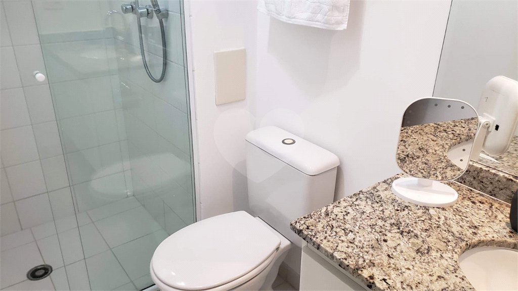 Apartamento à venda com 3 quartos, sendo 2 suítes,  em Granja Julieta, São Paulo, SP