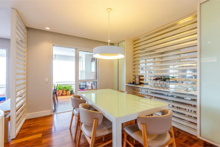 Apartamento à venda com 4 quartos, sendo 3 suítes, em Real Parque, São Paulo, SP