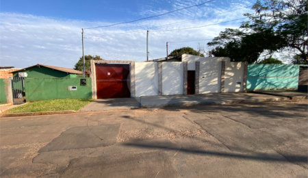 Casa à venda com 3 quartos em Vila Áurea, Ponta Porã, MS