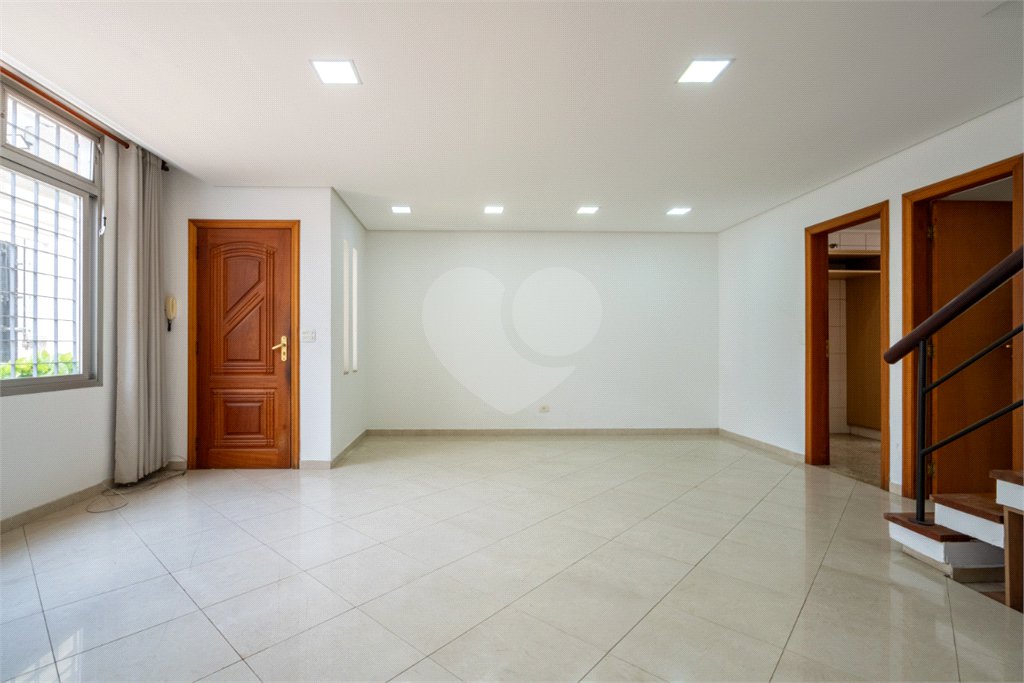 Casa de Vila à venda com 3 quartos, sendo 2 suítes, em Campo Belo, São Paulo, SP