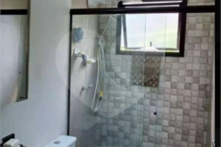 Casa à venda com 3 quartos, sendo 2 suítes, no condomínio Residencial Marchant Buarque, Atibaia - SP