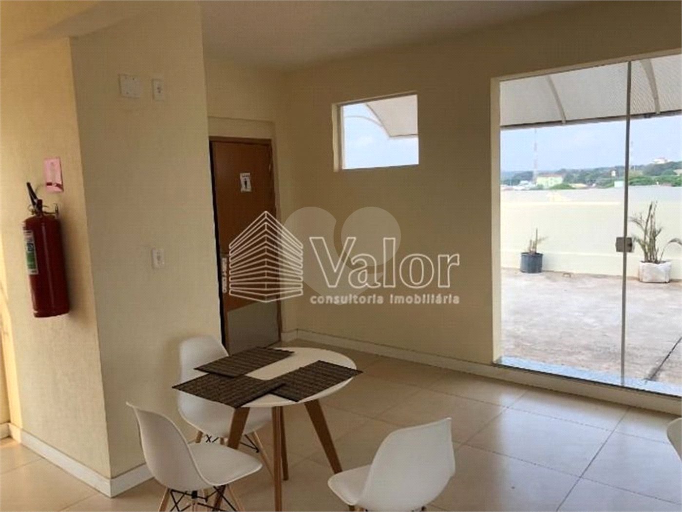Prédio comercial inteiro a venda - Avenida Plaza !
