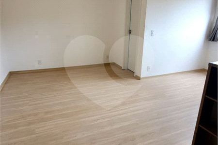 Apartamento à venda com 3 quartos, sendo 1 suíte, em Parque Santana, Mogi das Cruzes, SP
