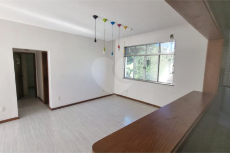 Casa de Vila à venda com 3 quartos, sendo 2 suítes,  em Tijuca, Rio de Janeiro, RJ