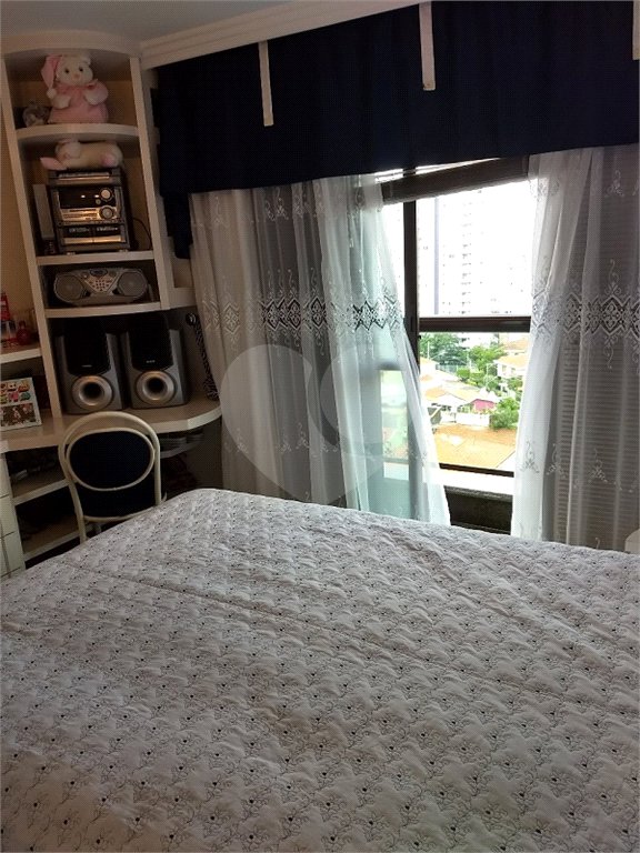 Triplex à venda com 4 suítes em Vila Paulicéia, São Paulo, SP