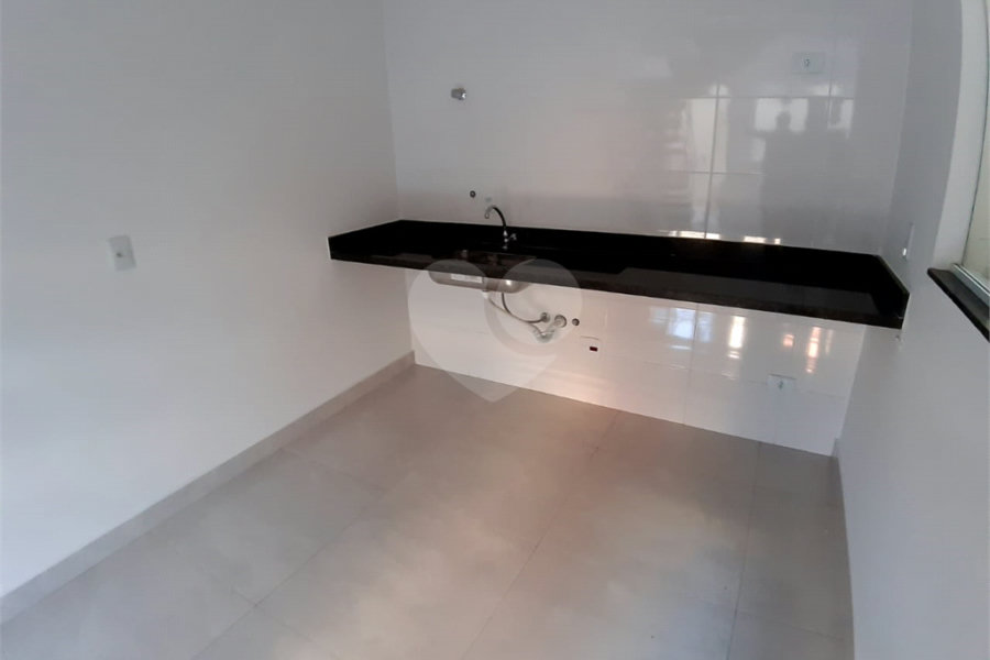 Casa para alugar com 3 quartos, sendo 1 suíte,  no condomínio Villagio DI Maria, São Paulo - SP