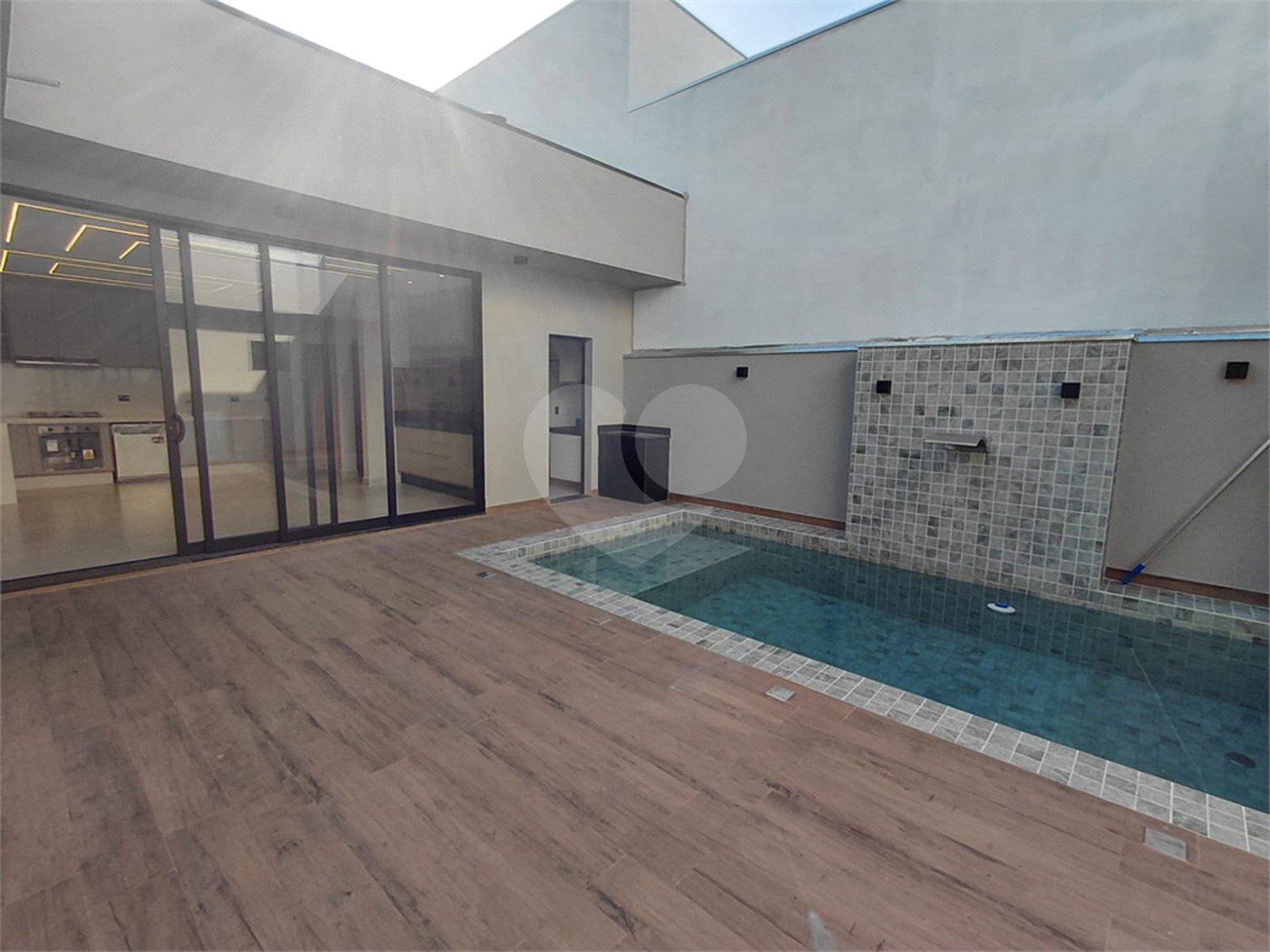 Casa à venda com 3 suítes no condomínio Residencial Milano, Indaiatuba - SP