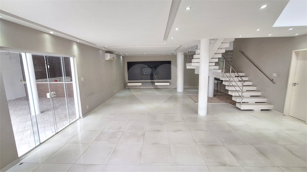 Casa à venda com 4 suítes no condomínio Pedra Mar, Rio de Janeiro - RJ