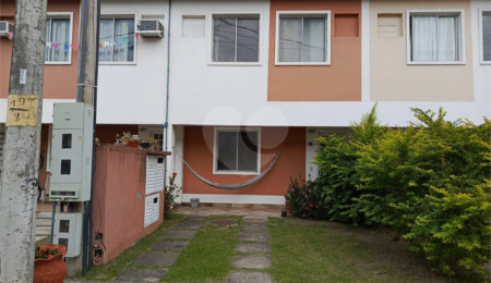 Casa à venda com 3 quartos, sendo 1 suíte,  no condomínio Grand Family, Rio de Janeiro - RJ
