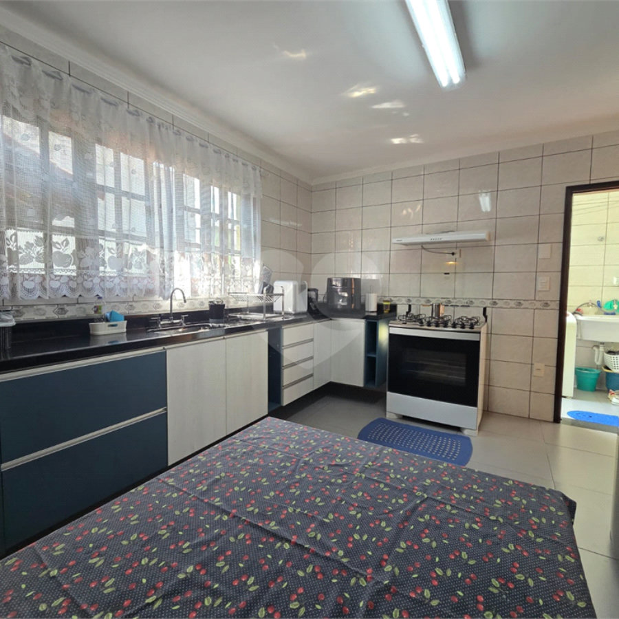 Casa à venda com 4 quartos, sendo 1 suíte, em Vila Paulo Silas, São Paulo, SP