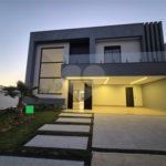 Casa à venda com 4 suítes no condomínio Residencial Dona Maria Candida, Indaiatuba - SP