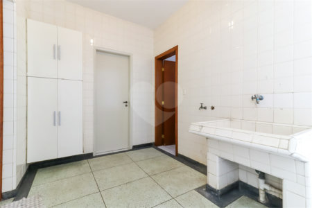 Casa à venda com 3 quartos, sendo 1 suíte,  em Brooklin Paulista, São Paulo, SP