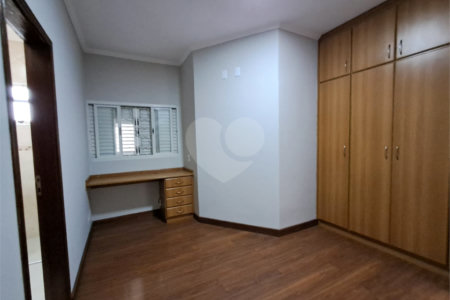 Casa à venda próxima ao SESC com 3 suites