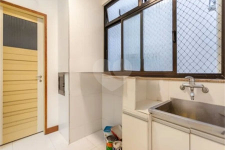 Apartamento à venda com 4 quartos, sendo 2 suítes, em Leblon, Rio de Janeiro, RJ