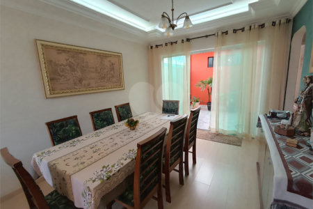 Casa à venda com 3 quartos, sendo 1 suíte, em Vila Rosa, Itapetininga, SP