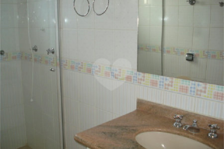 Sobrado para alugar com 5 quartos, sendo 2 suítes,  em Vila Suíça, Indaiatuba, SP