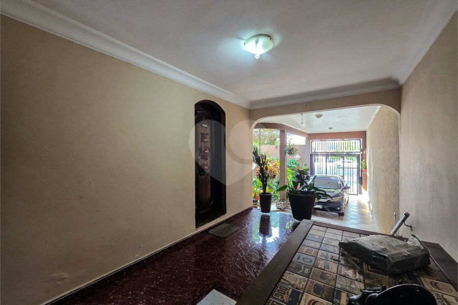 Casa à venda com 4 quartos, sendo 1 suíte, em Sapopemba, São Paulo, SP