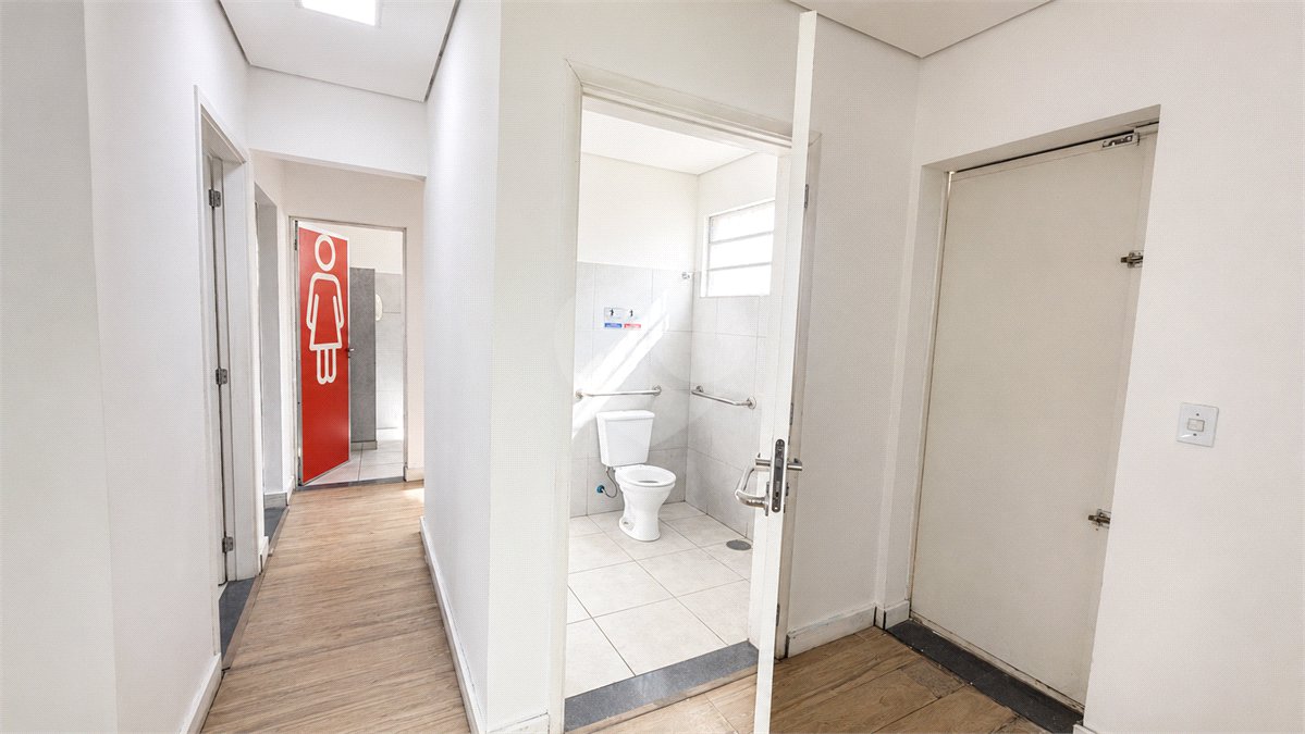 Salão para alugar em Éden, Sorocaba, SP