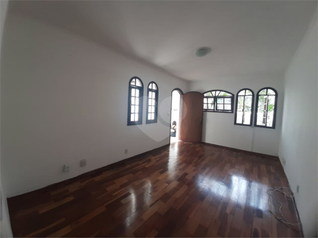 Sobrado à venda ou para alugar com 3 suítes em Jardim França, São Paulo, SP