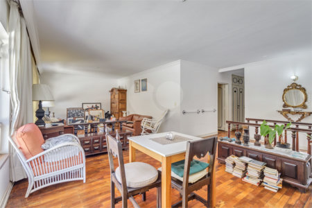 Sobrado à venda com 3 quartos, sendo 1 suíte, em Chácara Flora, São Paulo, SP