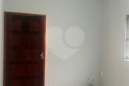 Casa à venda com 2 quartos, sendo 1 suíte, em Paisagem Colonial, São Roque, SP