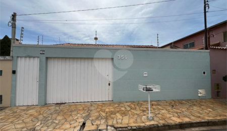 Casa à venda com 3 quartos em Jardim Alvorada, Itapetininga, SP