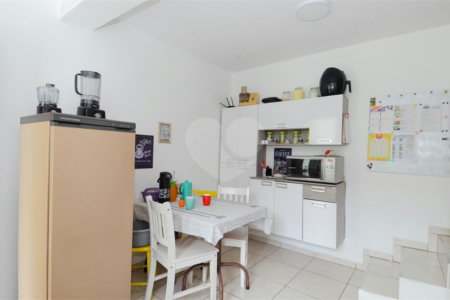 Casa à venda com 4 quartos, sendo 1 suíte, em Jardim Nova Taboão, Guarulhos, SP