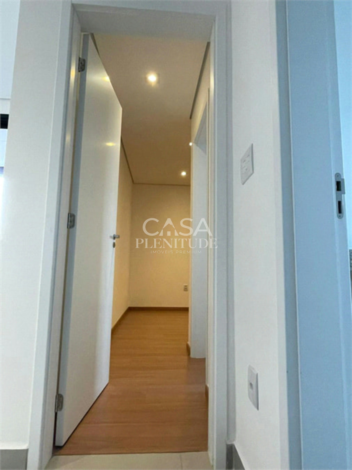 Apartamento para alugar com 2 quartos, sendo 1 suíte,  em Jardim Guarujá, Sorocaba, SP