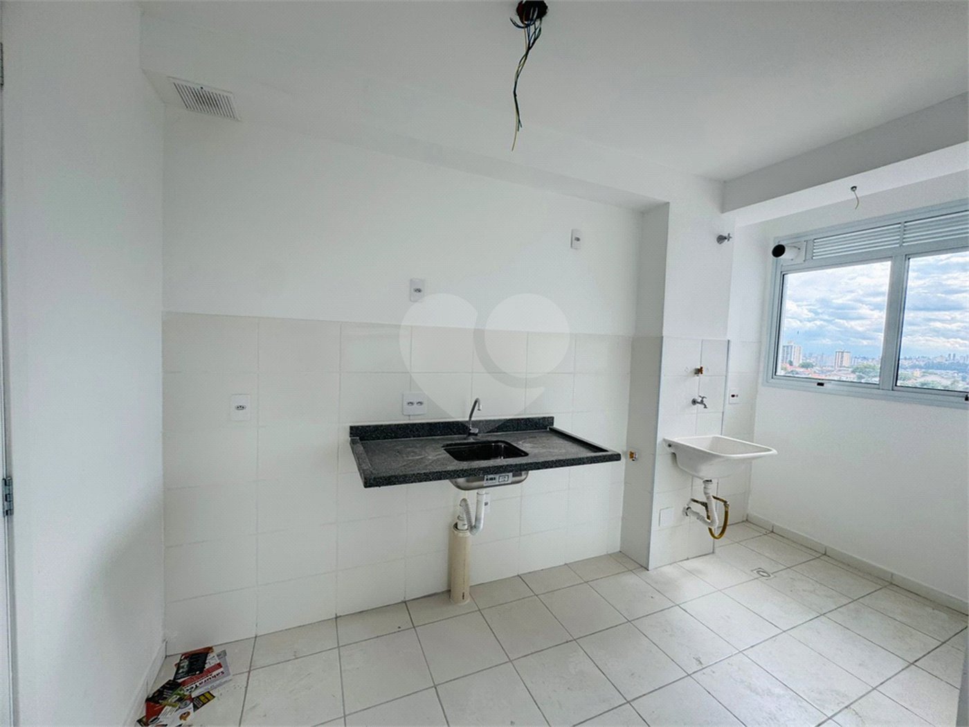 Apartamento à venda com 2 quartos, sendo 1 suíte, em Vila Galvão, Guarulhos, SP
