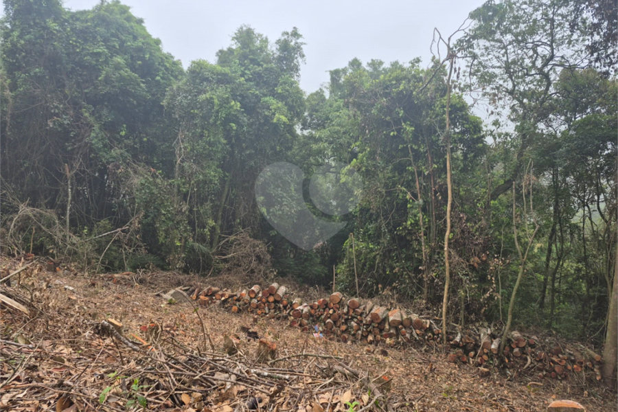 Terreno à venda no condomínio Parque Imperial da Cantareira, Mairiporã - SP