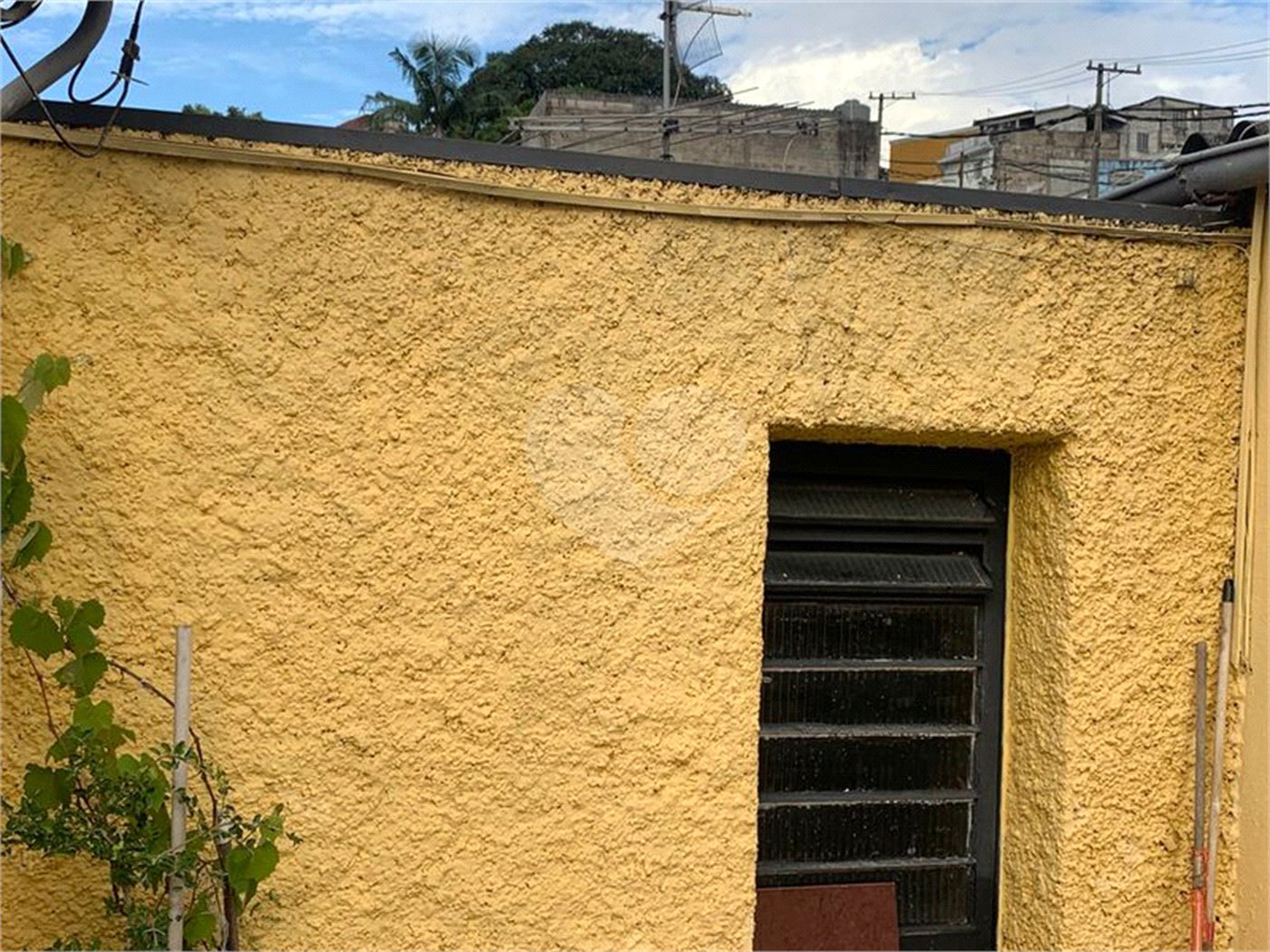 Casa Térrea à venda com 3 quartos, sendo 1 suíte,  em Horto, São Paulo, SP