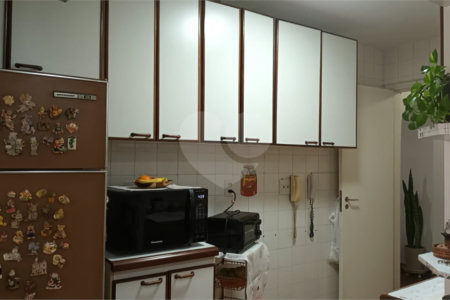 Apartamento à venda com 3 quartos, sendo 1 suíte, em Vila Mariana, São Paulo, SP