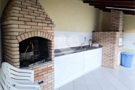 Casa à venda com 3 quartos, sendo 1 suíte, no condomínio Mariana, São Paulo - SP