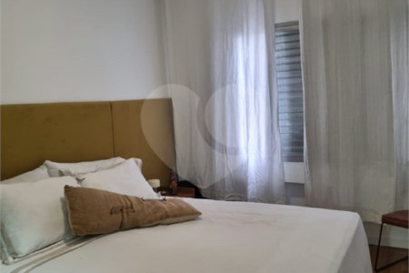 Apartamento à venda com 2 quartos em Moema, São Paulo, SP
