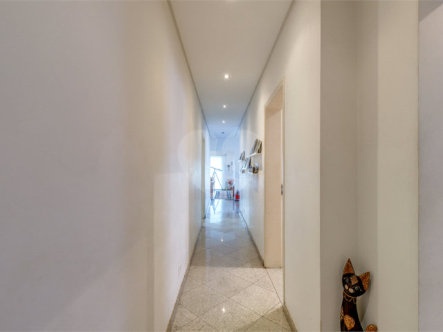 Casa à venda com 4 suítes em Chácara Monte Alegre, São Paulo, SP