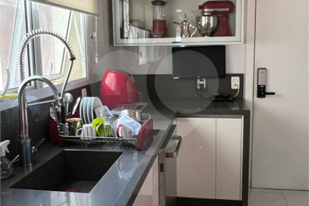 Apartamento à venda com 3 suítes em Água Branca, São Paulo, SP