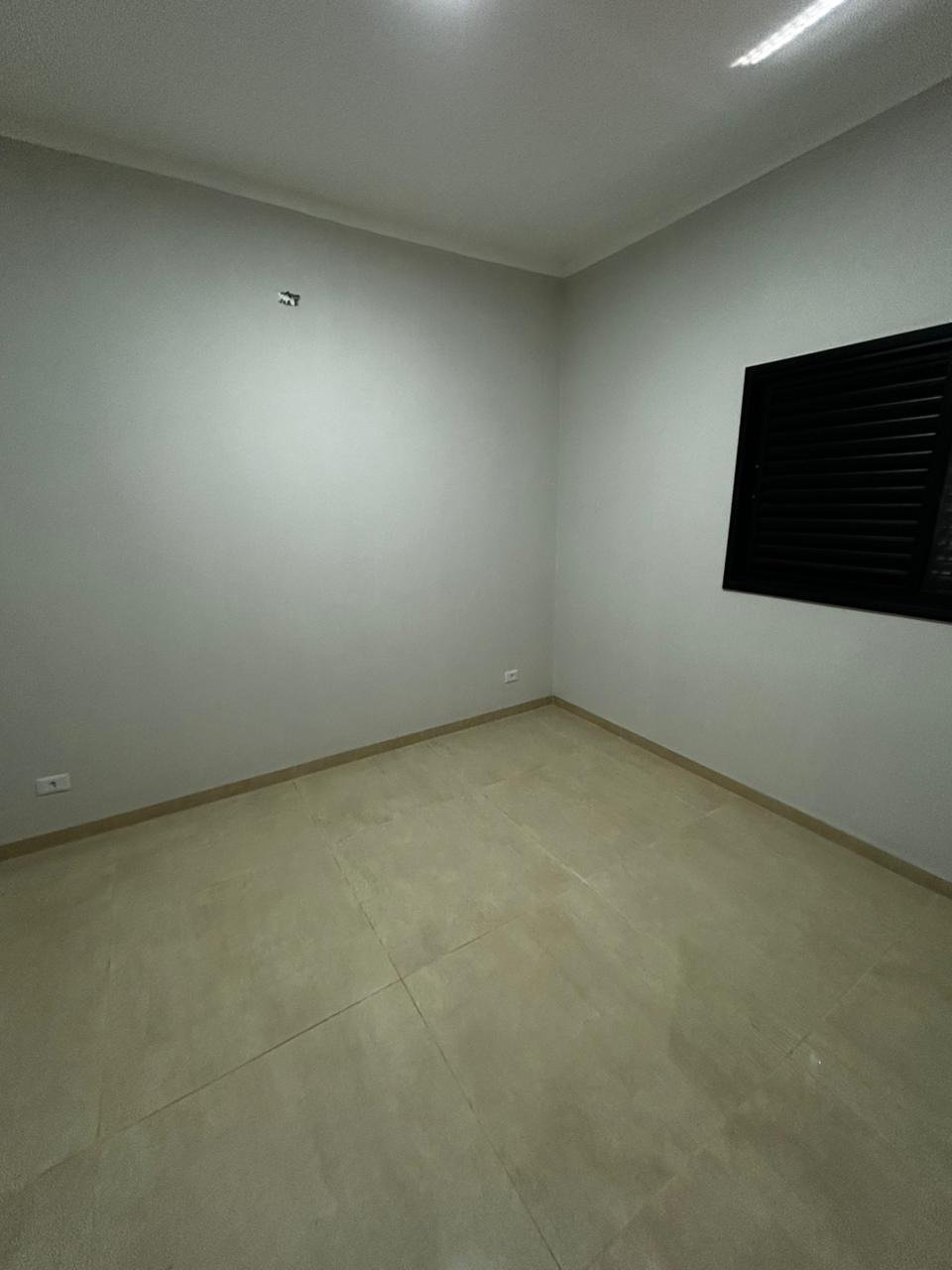 Casa à venda com 3 quartos, sendo 1 suíte,  em Três Lagoas, MS