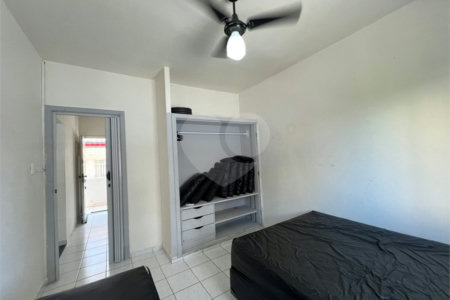 Apartamento à venda com 1 quarto em Guilhermina, Praia Grande, SP
