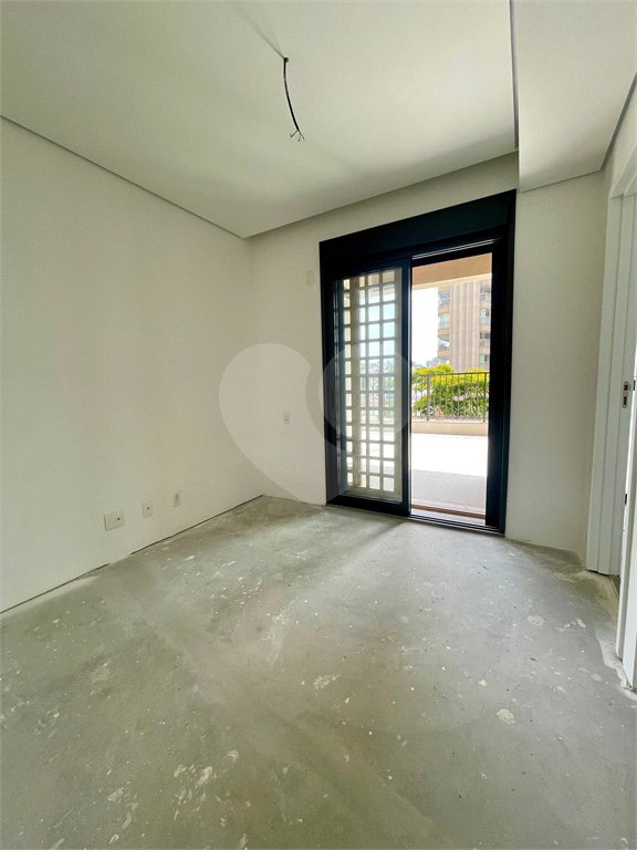 Apartamento à venda com 3 suítes em Jardim Vila Mariana, São Paulo, SP